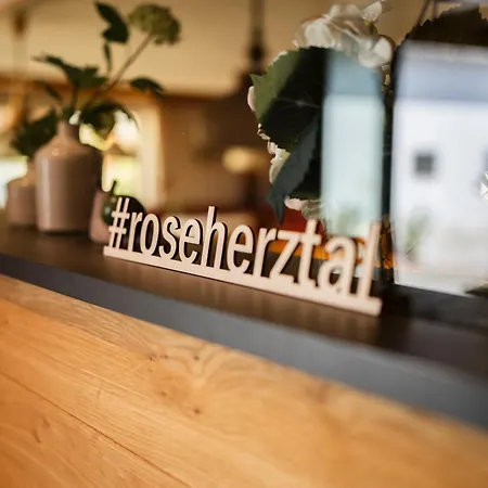 게스트하우스 Hotel-gasthof Rose